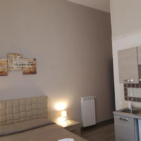 Be Italian Flat Duomo 319 נאפולי