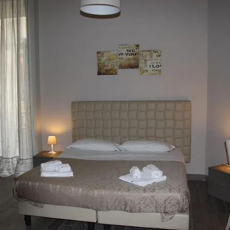 לינה וארוחת בוקר Be Italian Flat Duomo 319 2*