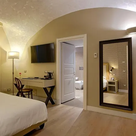 Caruso Place Boutique & Wellness 4* Nápoles
