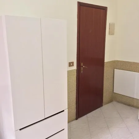 Vittorio Veneto 2* Nápoly