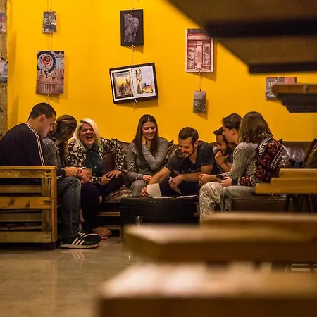 NeapolitanTrips Hostel&Bar Hostel *