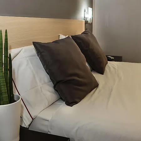 H Boutique 3* Neapol