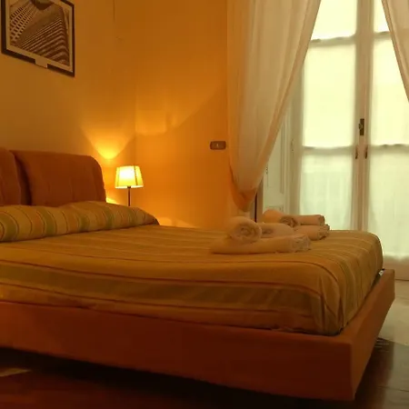 Palazzo Magnocavallo Bed & Breakfast Naples