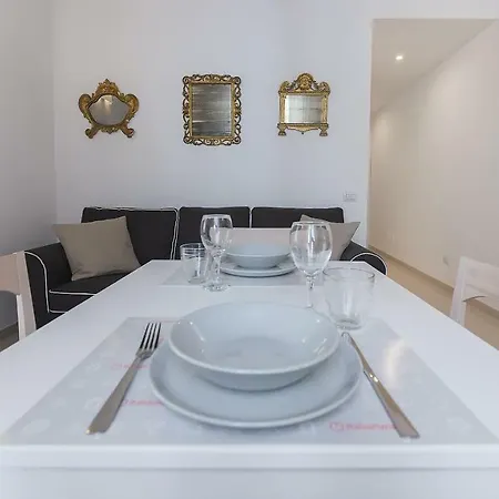 Apartment Italianway - Figurari 2