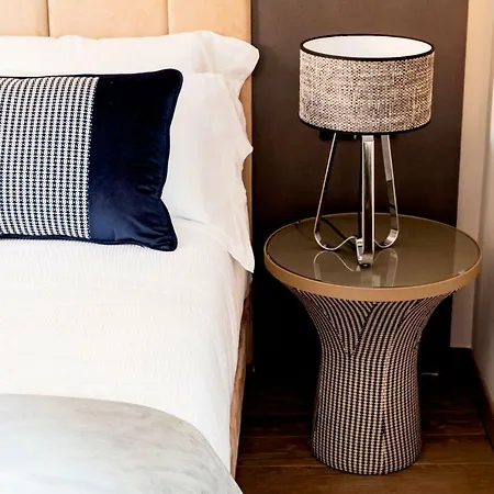 Amadomus Luxury Ξενοδοχείο