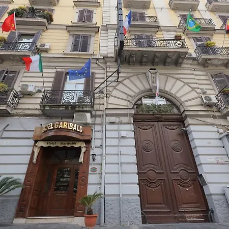 Garibaldi Hotel 3*