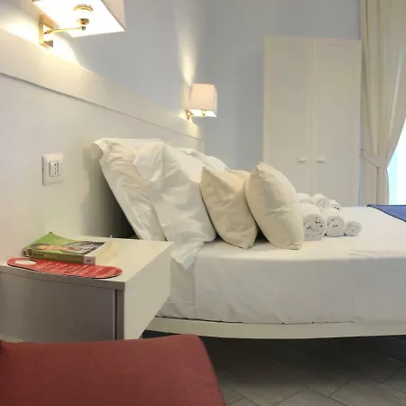 Maison Claudette Toledo * Naples