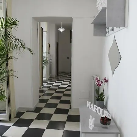 Mb Intera Casa Nápoles