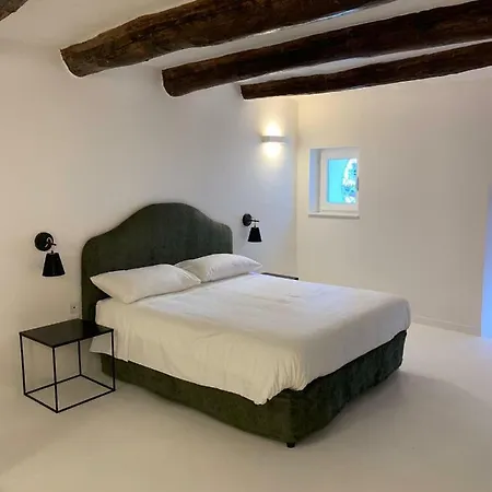 Apartment La Dimora Di Chiaia