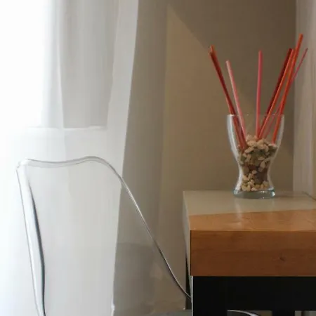 Be Italian Flat Piazza Bovio 22 Guest house 2*