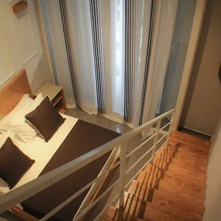 Be Italian Flat Piazza Bovio 22 2*
