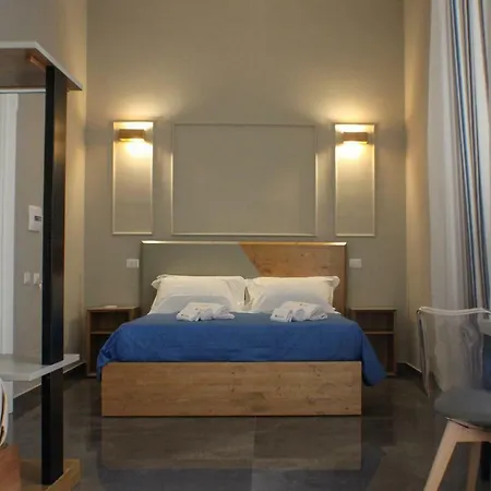 Be Italian Flat Piazza Bovio 22 2*