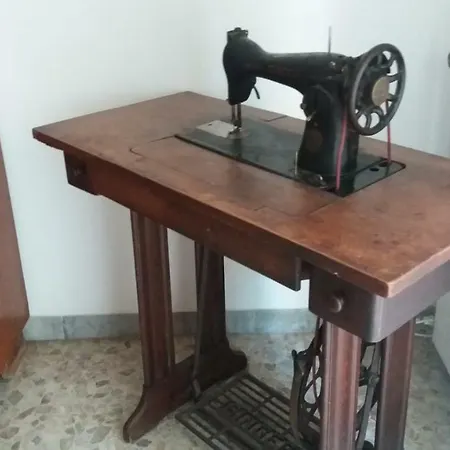 Vintage Flat * Naples