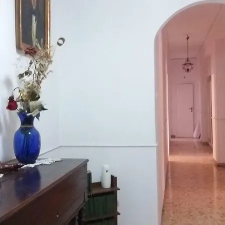 Vintage Flat Homestay *