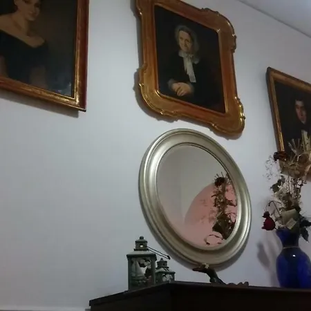 Homestay Vintage Flat Naples