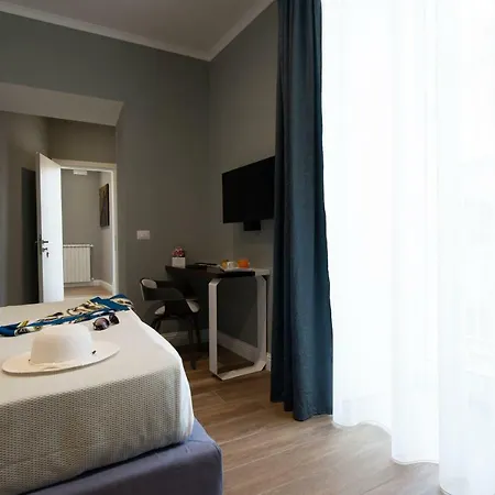 Dante Maison De Prestige 3* Неаполь