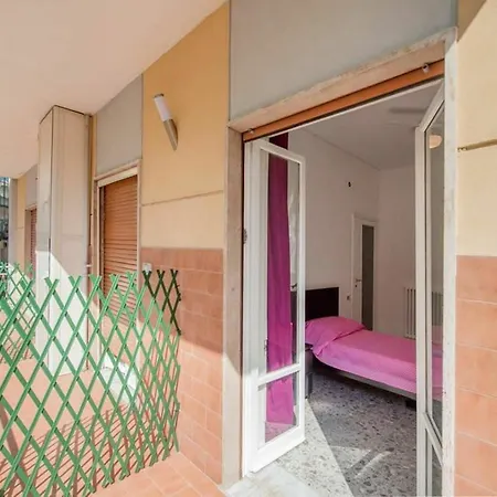 Alexander Bed & Breakfast 3*