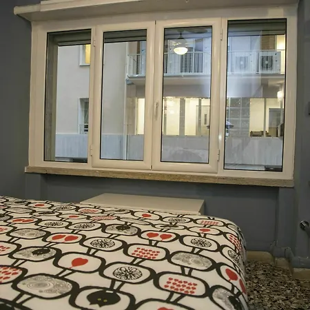 Apartment Maison Toledo 24 *