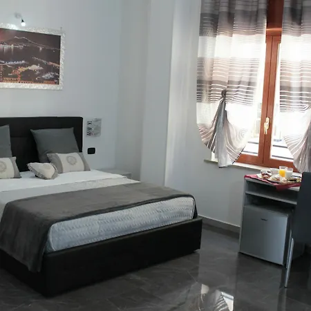 Bed & Breakfast La Perla Naples