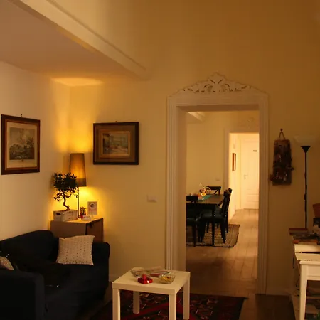 Il Conservatorio 2* نابولي
