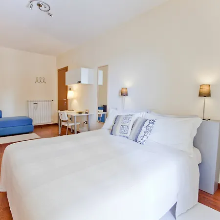 Rent Vesuvio *