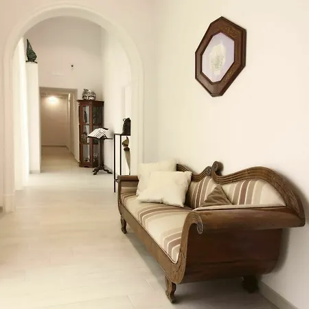 Aparthotel Palazzo D'auria 2*