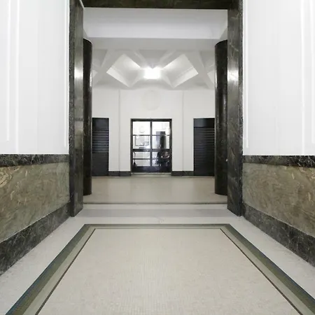 Gasthof Piazza Carita Neapel