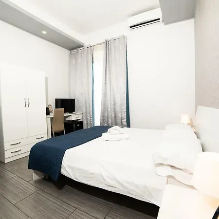 Paradise Gæstehus 4*