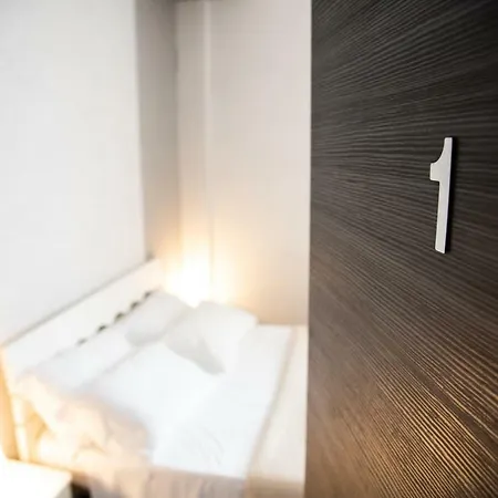 Paradise 4* Napoli
