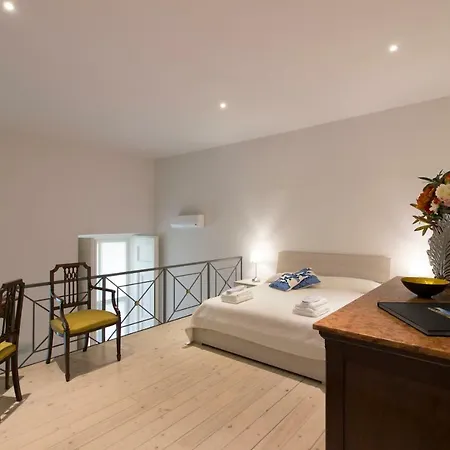 Palazzo D'auria Aparthotel Napoli