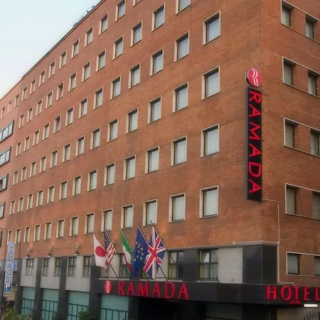 Ramada By Wyndham Neapol