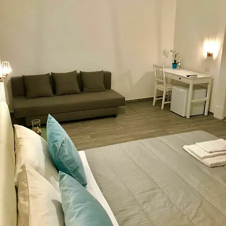 Martucci Avenue 3* ナポリ