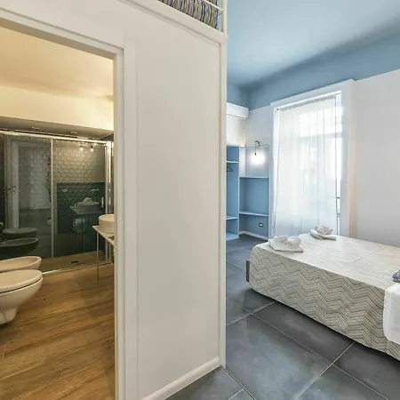 Be Italian Flat Duomo 319 נאפולי