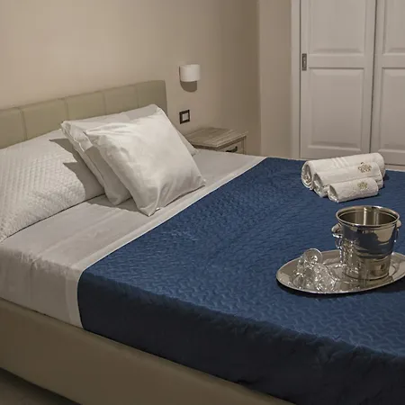 Chiaia 205 Guest house 2*