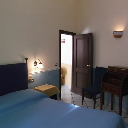 Santa Lucia 50 بيت ضيافة