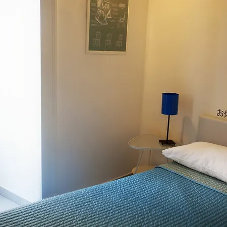 Behouse And Breakfast Affittacamere Napoli
