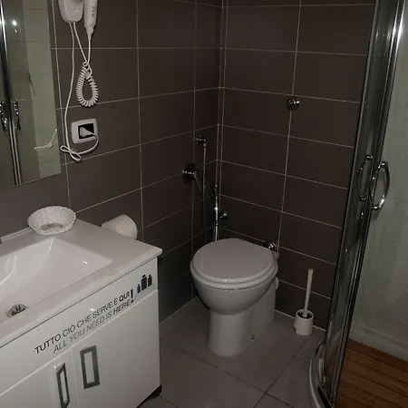 Affittacamere Behouse And Breakfast 3*