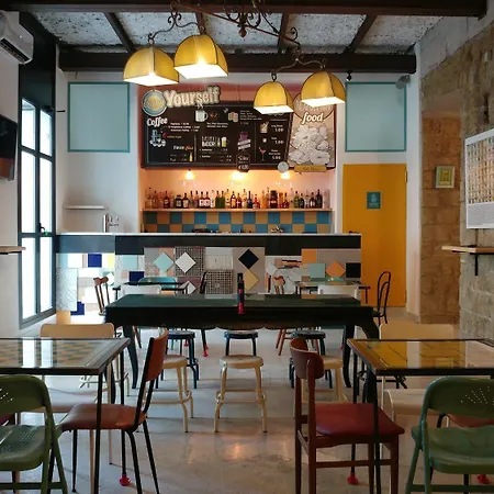 NeapolitanTrips Hostel&Bar *