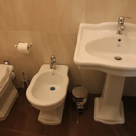Stazione Guesthousemariafrancesca Hotel 2*