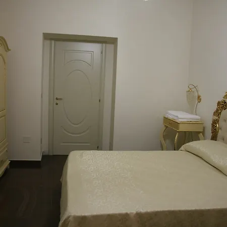 Stazione Guesthousemariafrancesca 2*
