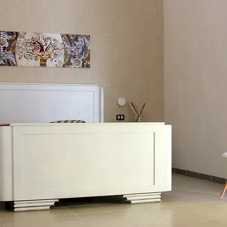 Hotel Mimi *