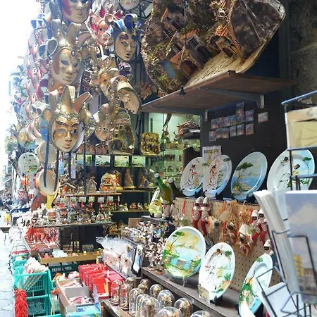 Aragonese Luxury