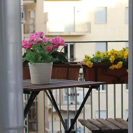 Couette-café Carolina Napoli-vomero 3*