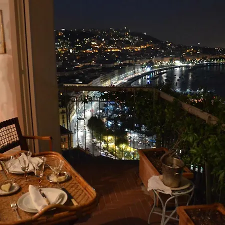Oda ve Kahvaltı 52 Napoli