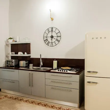 Apartment Duomo 22 Naples