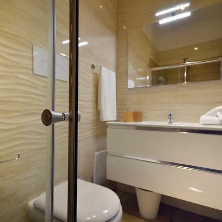 Alexandra Exclusive Apartment *