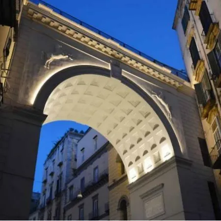 Chiaia 184 Naples