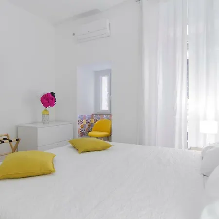 Holiday home Spaccanapoli Short Lets Naples