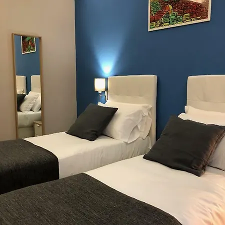 La Casa Di Giorgio 2* Napoli