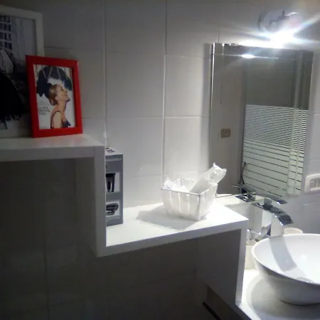 Apartment Anna In Chiaia *